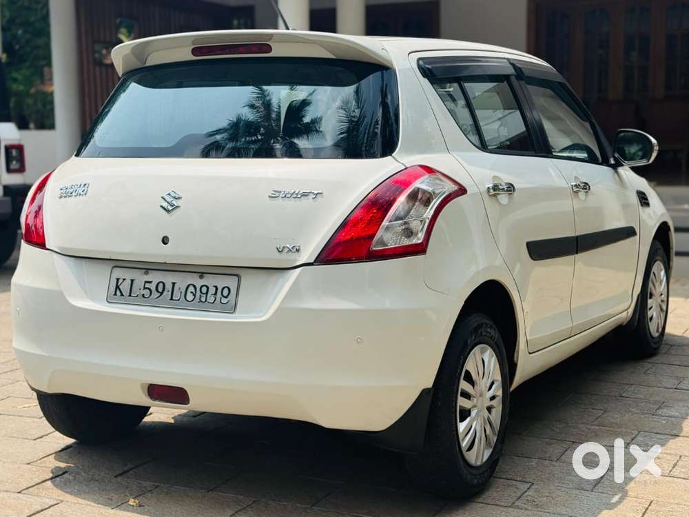 Maruti Suzuki Swift 2004-2010 Vxi With Abs, 2015, Petrol