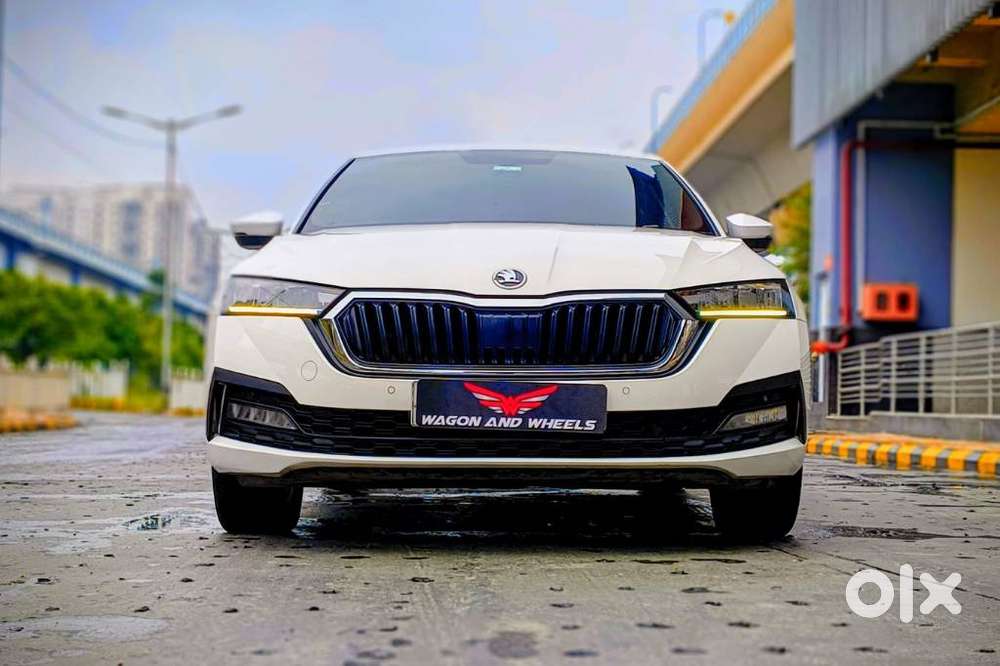 Skoda Octavia 2.0 Style Tsi At, 2022, Petrol