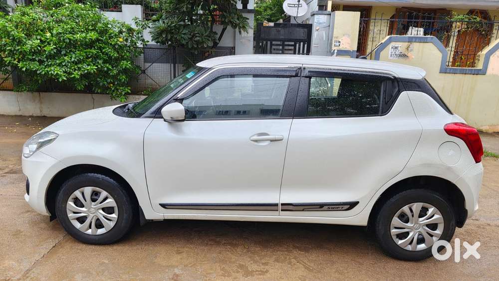 Maruti Suzuki Swift Vxi Abs Bsiv, 2024, Petrol