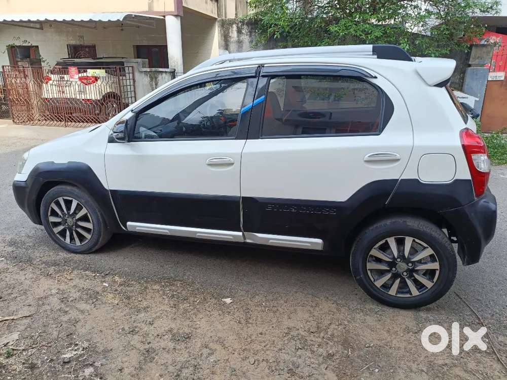 Toyota Etios Cross 2014 Diesel 123000 Km Driven