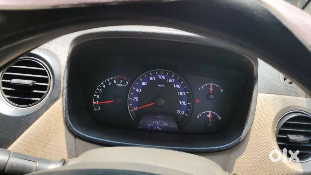 Hyundai Xcent 2015 Petrol 122000 Km Driven