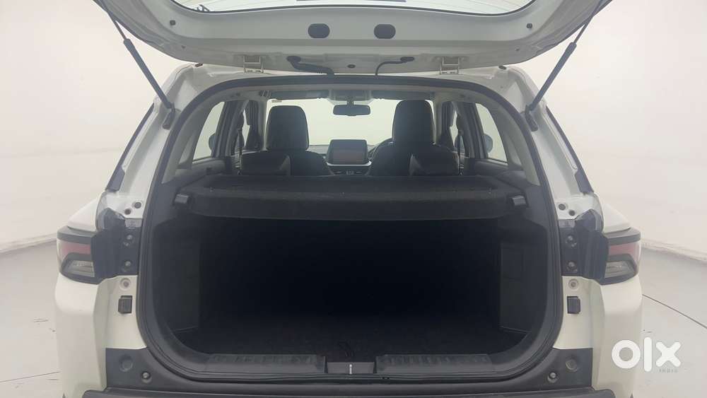 Maruti Suzuki Vitara Brezza 1.5 Zxi, 2024, Petrol