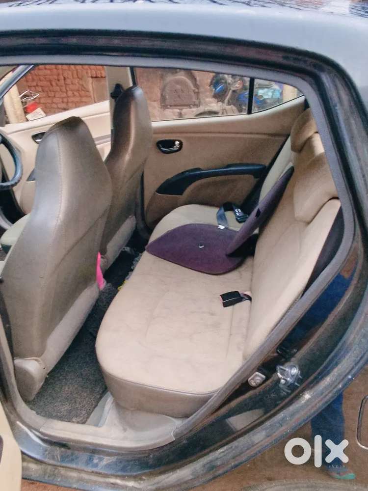 Hyundai I10 Sportz 2011