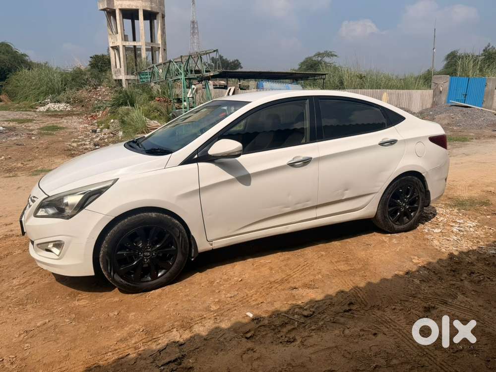 Hyundai Fluidic Verna 2015