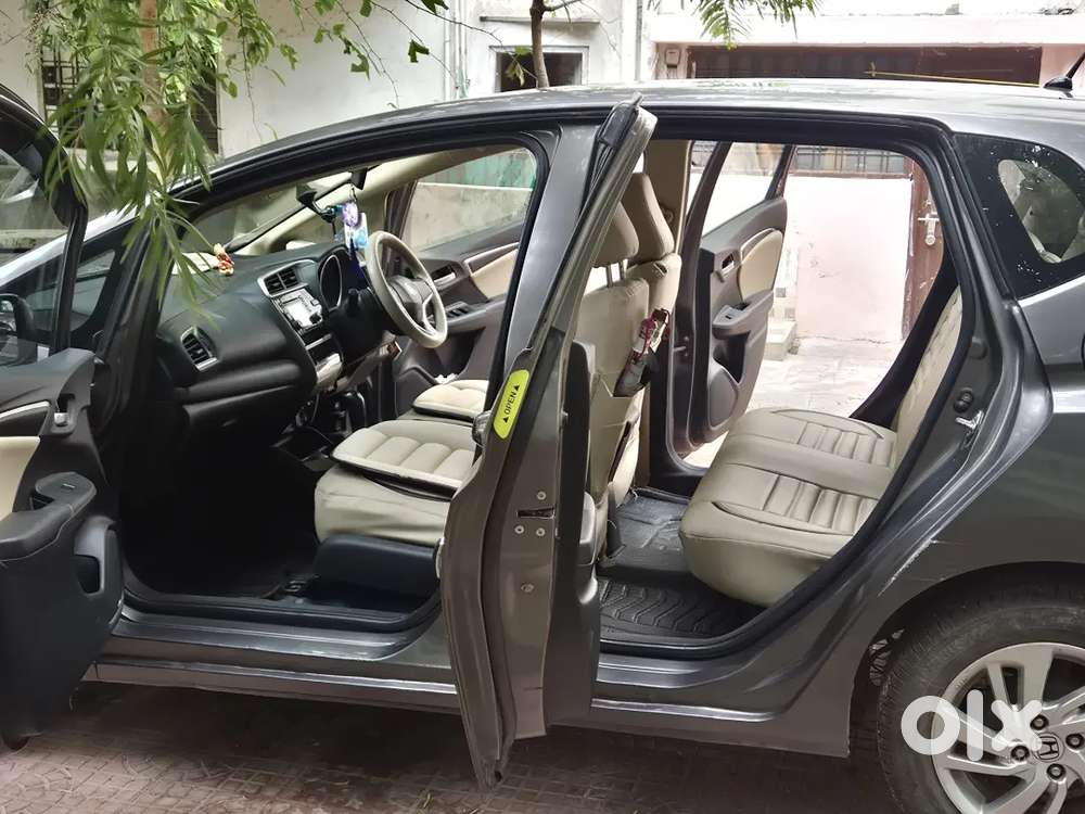 Honda Jazz 2016 Petrol 89200 Km Driven