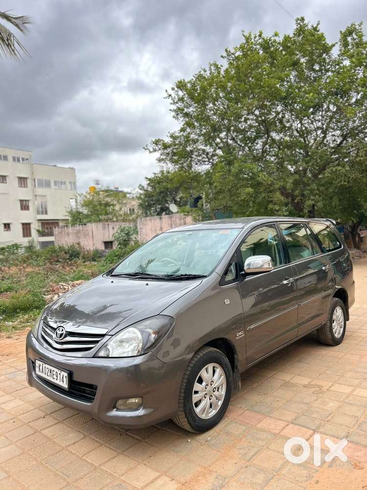 Toyota Innova 2.5 Vx 7 Str Bs-iii, 2010, Diesel