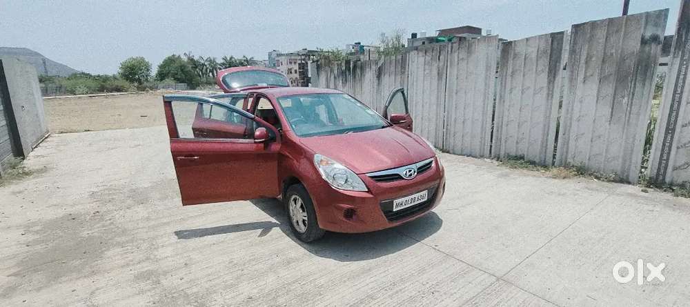 Hyundai I20 Sports 2012 Petrol+cng Well Maintained Imaculate Condition