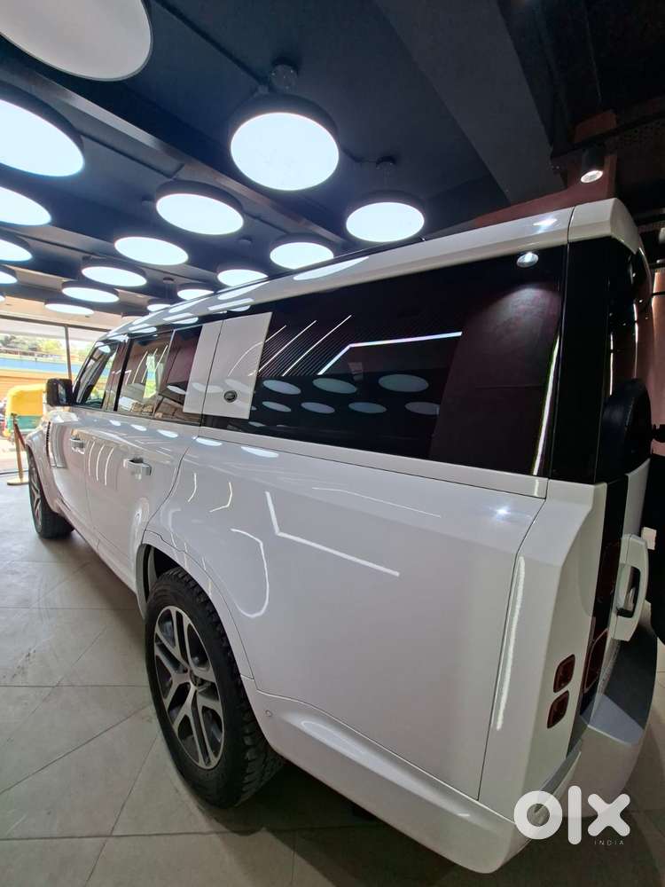 Land Rover Defender 3.0 L 130 Hse, 2023, Petrol