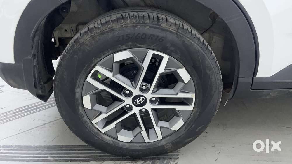 Hyundai Venue 1.0 Sx (o) Turbo Dct, 2023, Petrol