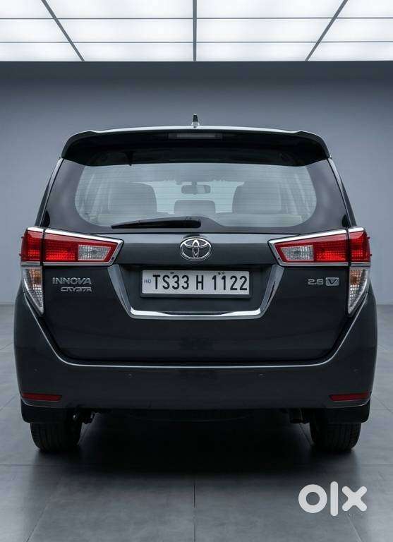 Toyota Innova Crysta 2.4 V, 2017, Diesel