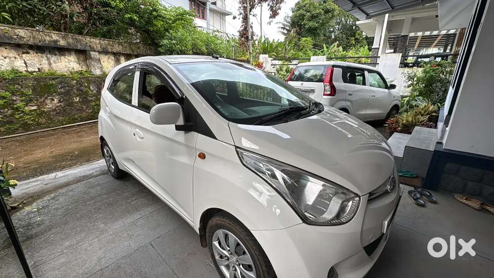 Hyundai Eon 2013 Petrol 23000 Km Driven