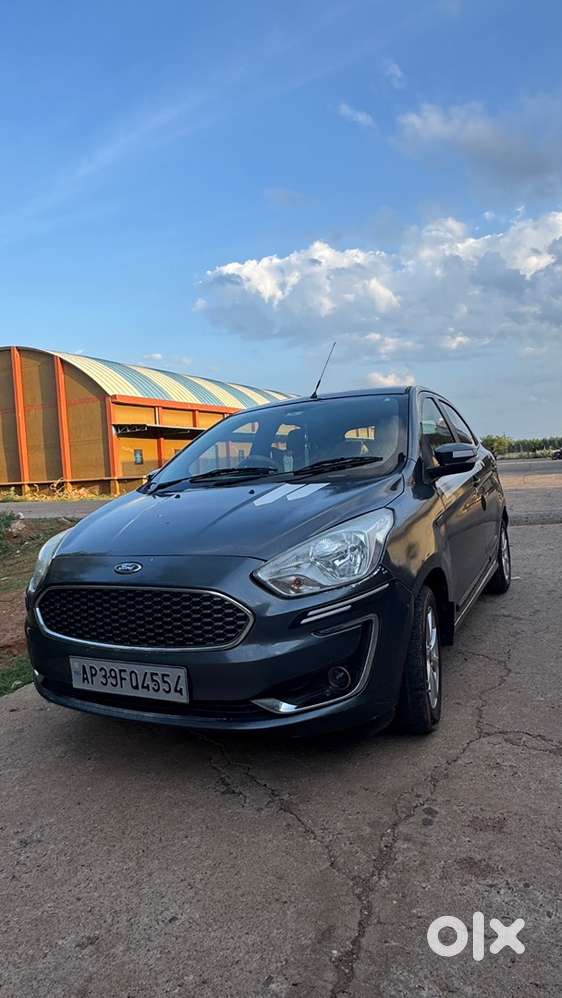 Ford Figo Titanium 2019