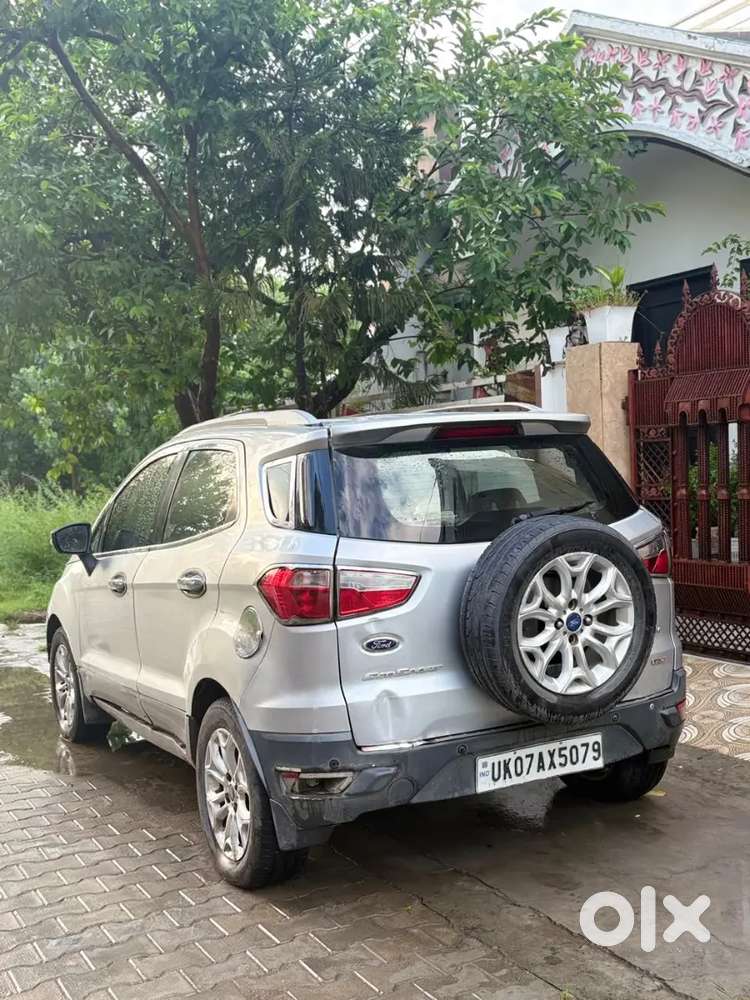 Ford Aspire Titatinium Blu 2015