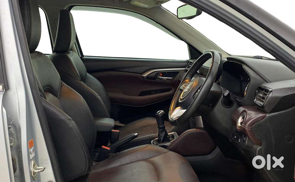 Maruti Suzuki Grand Vitara 1.5 Alpha Smart Hybrid Dual Tone, 2022, P..