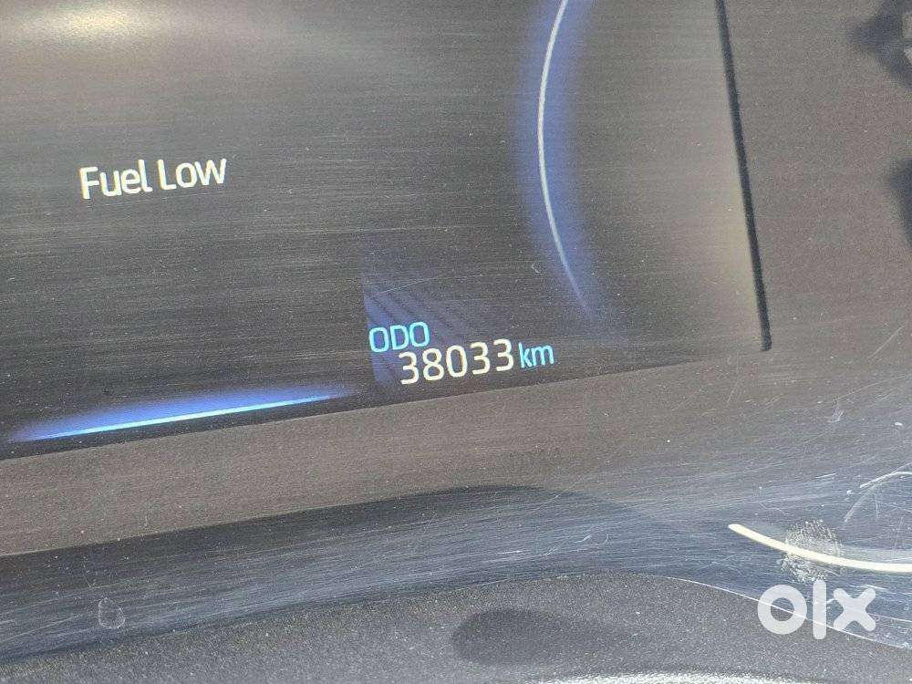 Toyota Innova Hycross 2.0 Vx Hybrid 7 Str, 2023, Petrol