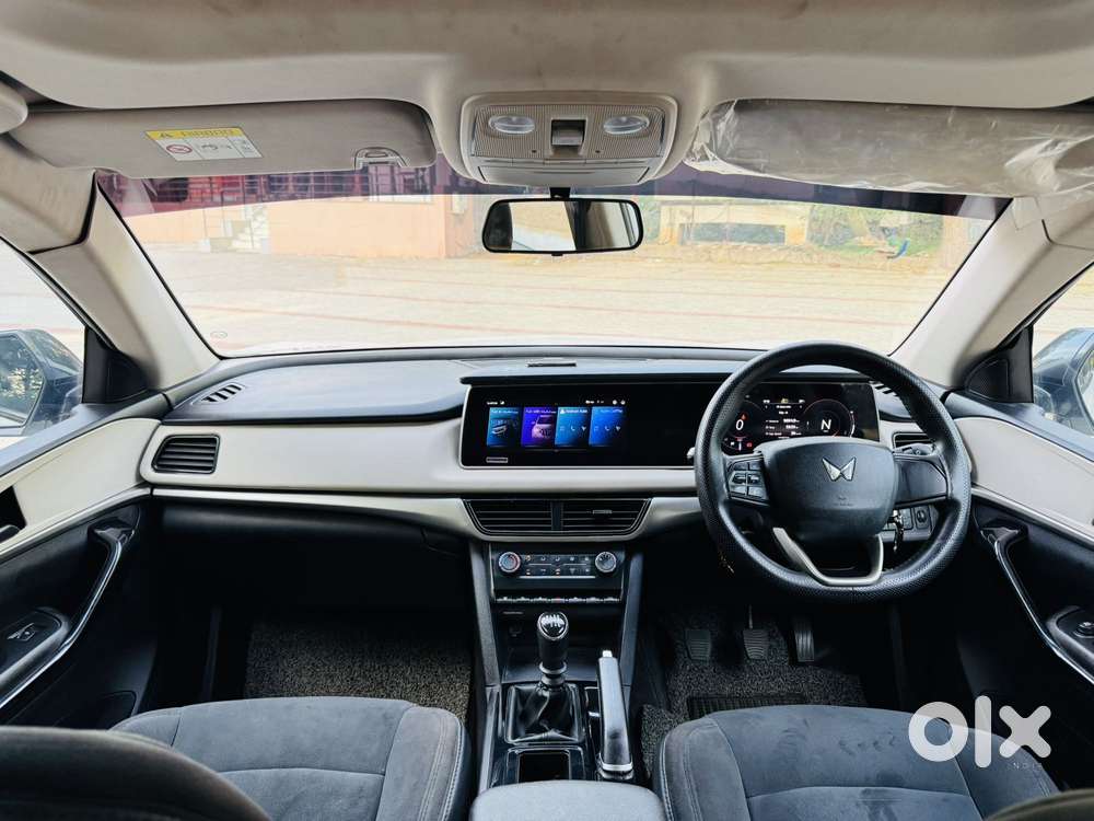 Mahindra Xuv700 2.2 Ax 5 Diesel Mt 7 Str, 2023, Diesel