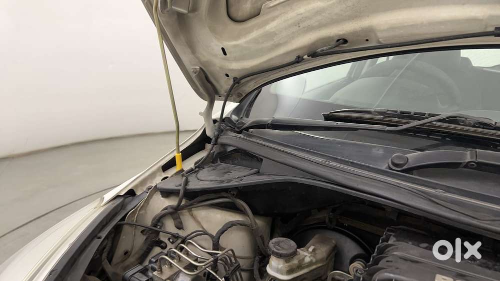 Tata Tiago Xza, 2017, Petrol