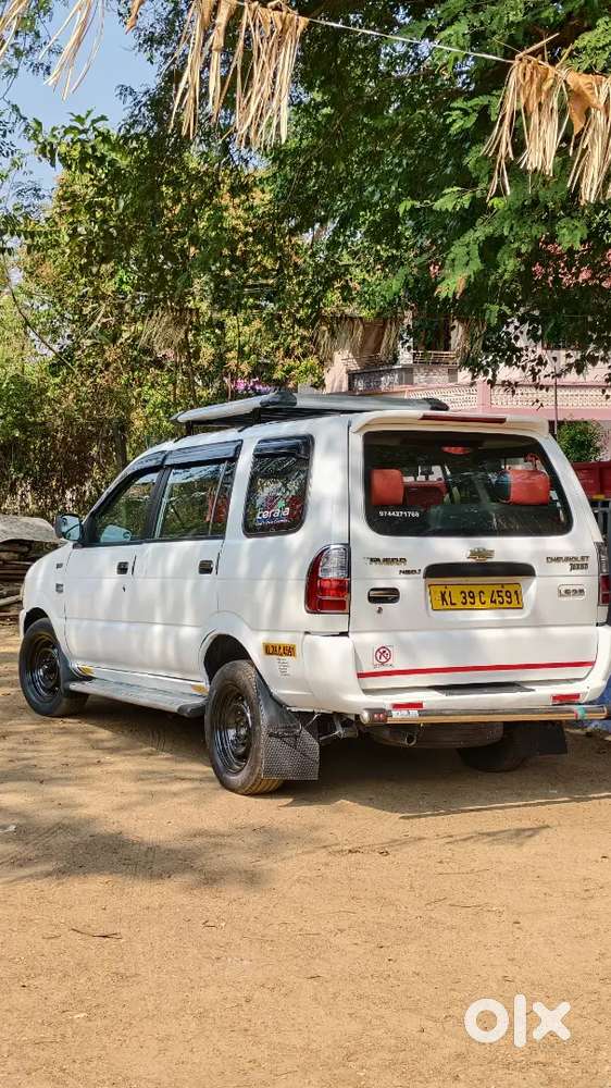 Chevrolet Tavera Neo 2010
