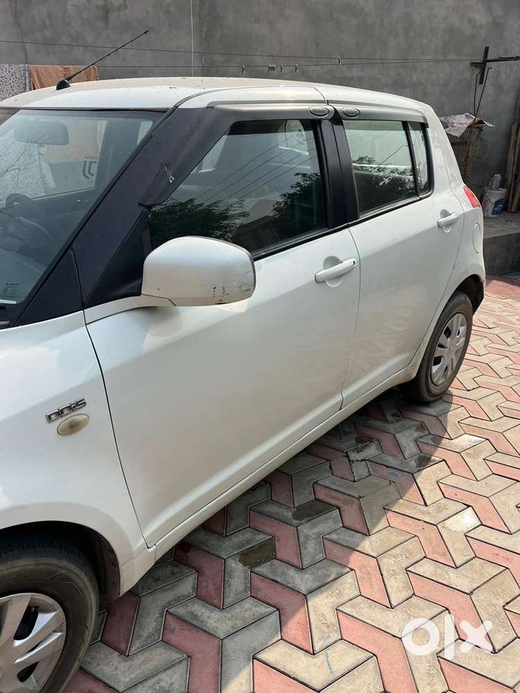 Maruti Suzuki Swift 2011 Diesel 135000 Km Driven