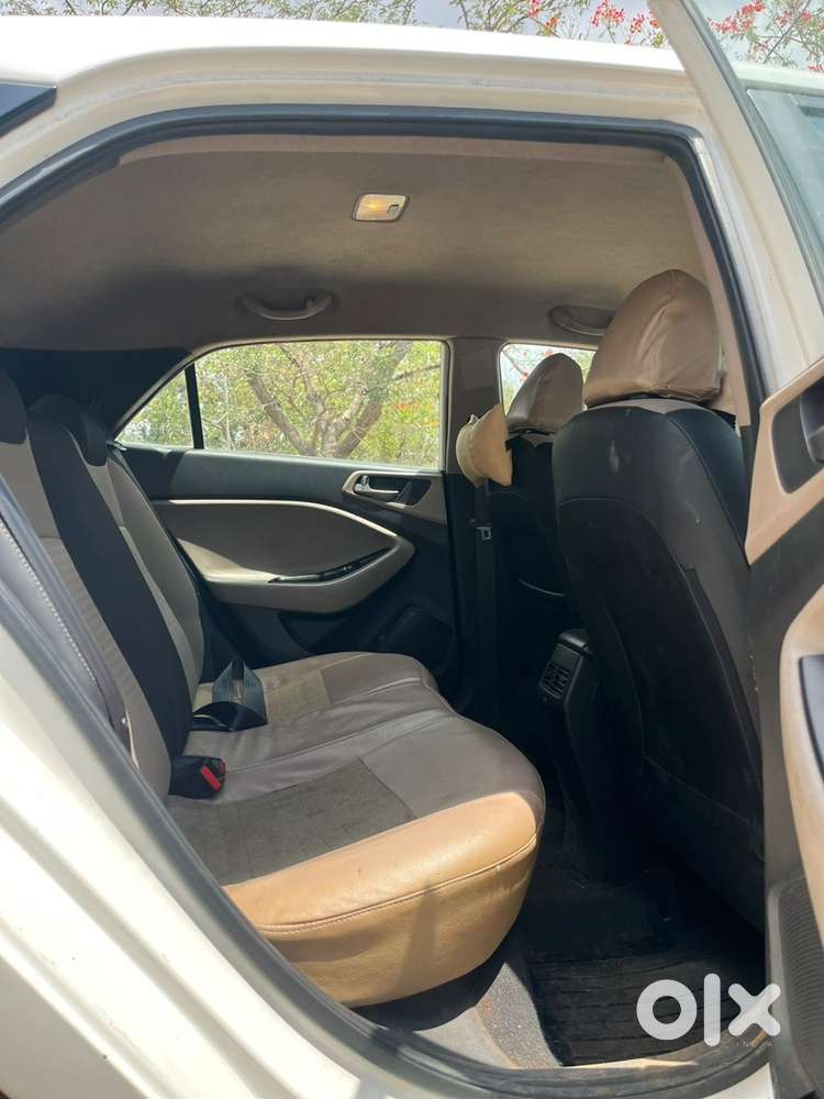 Hyundai I20 Sportz 2018 Diesel Car