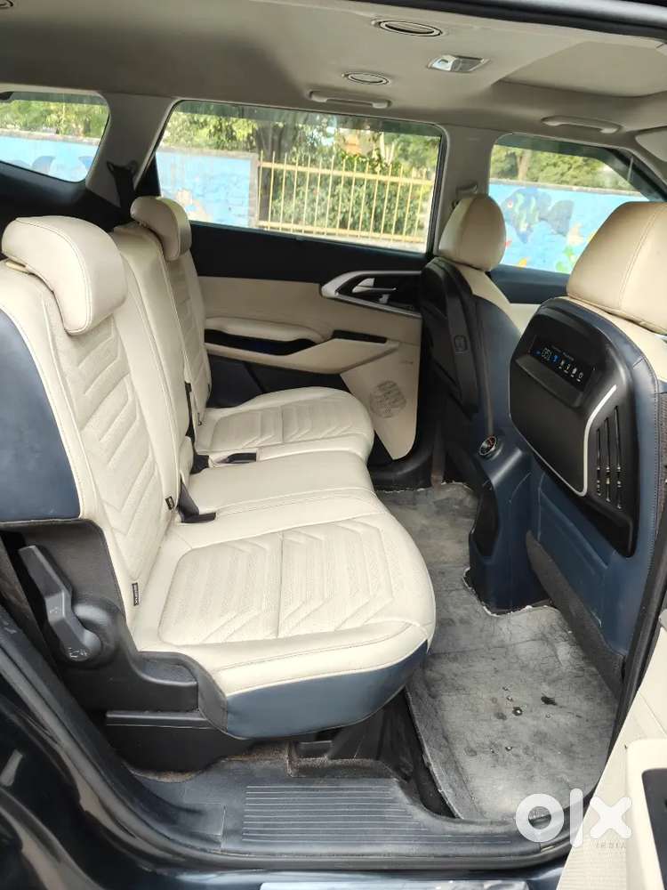 Kia Carens Diesel Manual December 2022 Sunroof Push Button Top Model