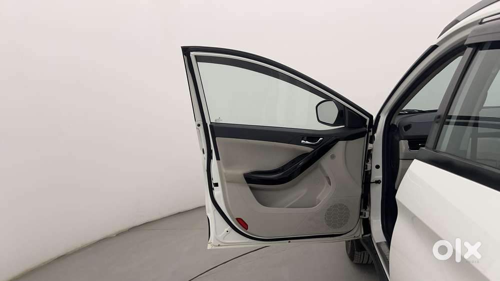 Tata Nexon 1.2 Revotron Xz Plus, 2023, Petrol