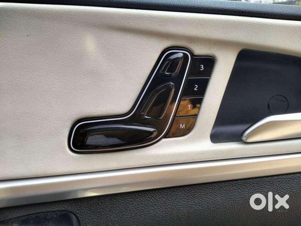 Mahindra Xuv700 2.2 Ax 7 Diesel At Luxury Pack Str, 2023, Diesel