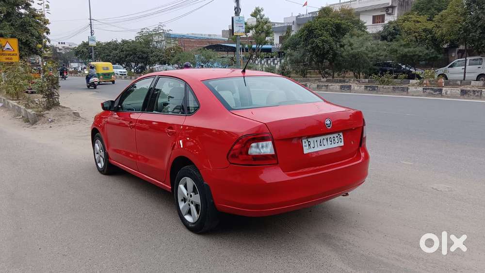 Skoda Rapid 1.5 Tdi Ambition Plus, 2015, Diesel
