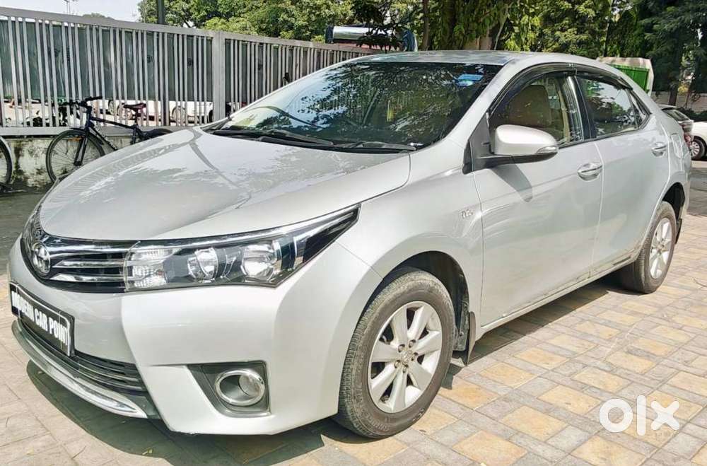 Toyota Corolla Altis Petrol Le, 2015, Petrol
