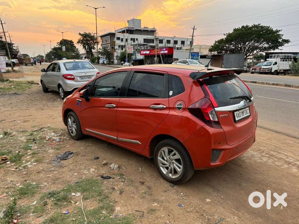 Honda Jazz 2015 Diesel Well Maintained