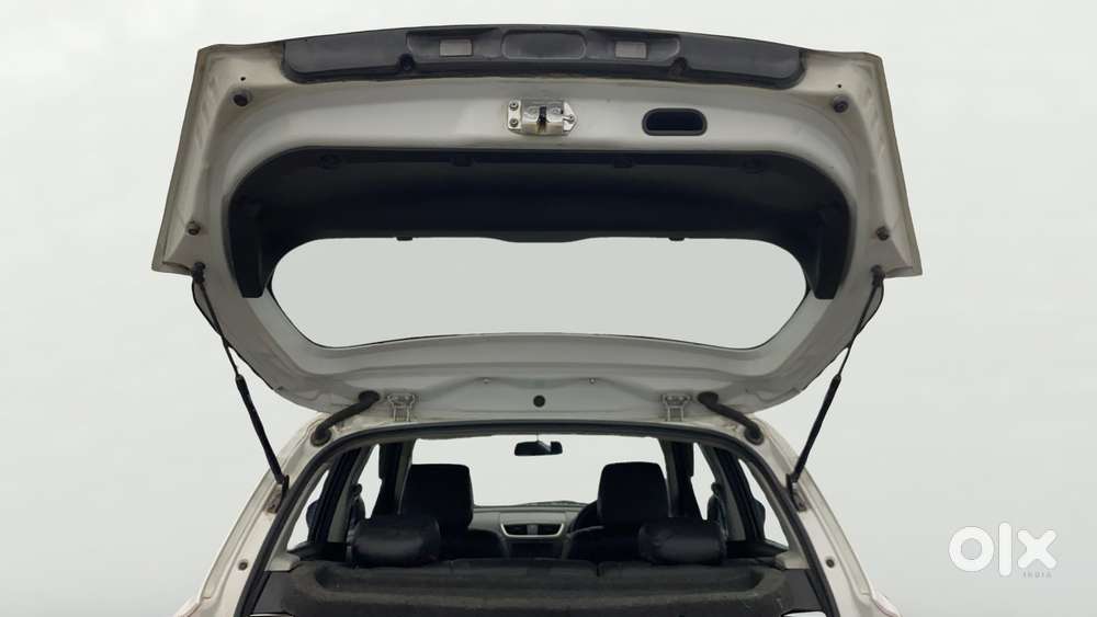 Maruti Suzuki Swift Lxi, 2016, Petrol