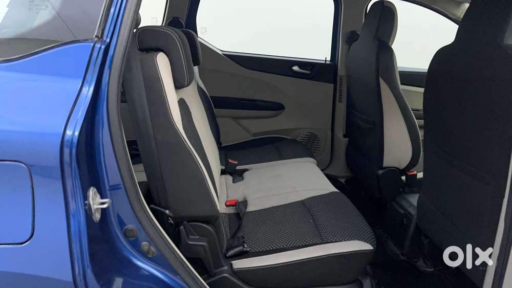 Renault Triber Rxz, 2019, Petrol