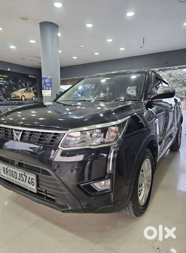 Mahindra Xuv300 W4, 2023, Petrol