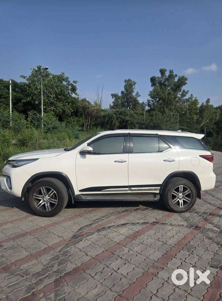Toyota Fortuner 3.0 4x2 Automatic, 2019, Diesel