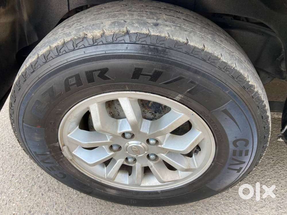 Mahindra Tuv 300 T8, 2017, Diesel