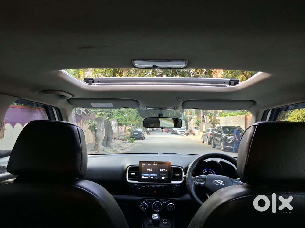 Hyundai Venue Sx (o) Mt 1.5 Diesel, 2019, Diesel