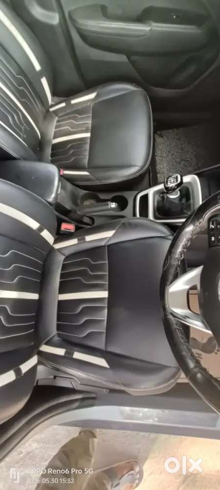 New Car Leni He