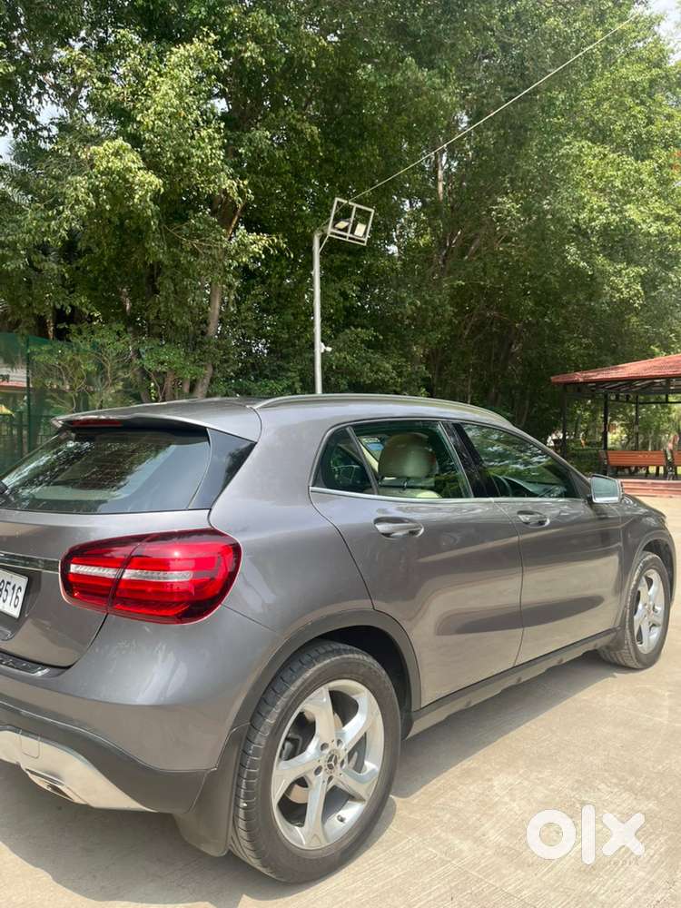 Mercedes-benz Gla 200 Sport Petrol  24000 Kms Driven