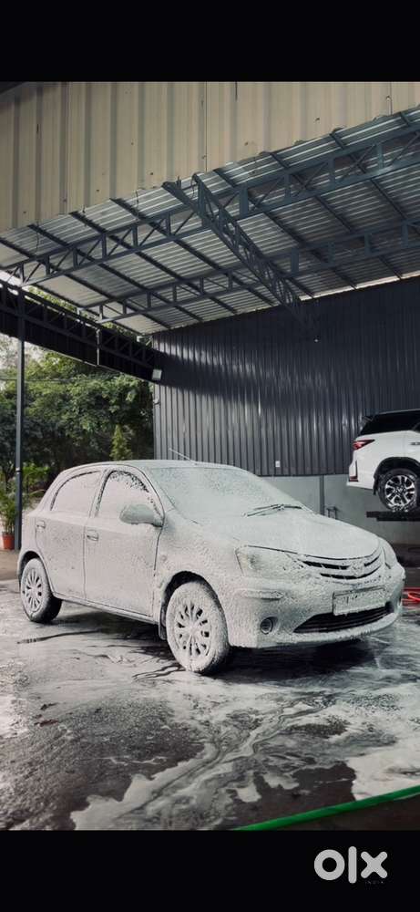 Toyota Etios Liva 2013 Petrol Well Maintained