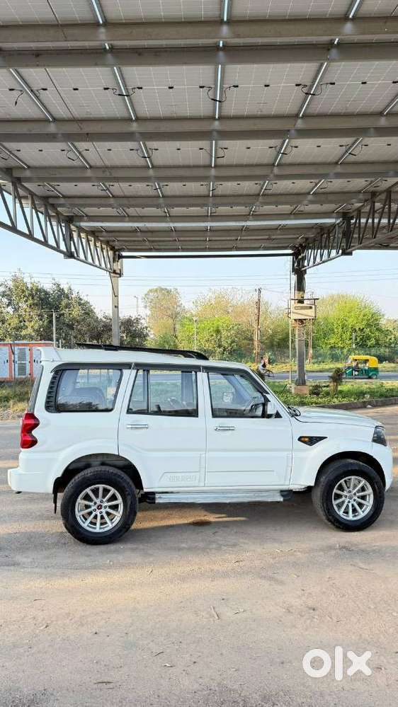 Mahindra Scorpio S4 Plus, 2015, Diesel