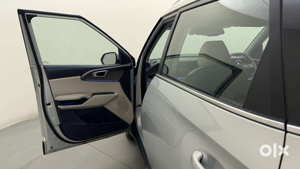 Kia Carens Clavis Htk, 2025, Petrol