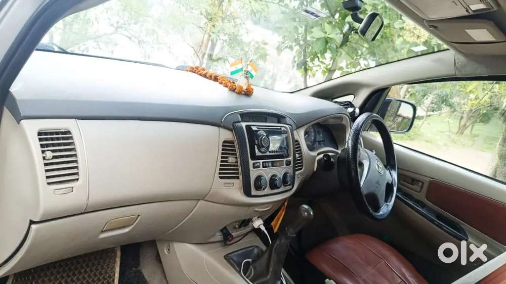 Toyota Innova 2013