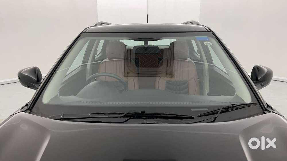 Mahindra Xuv300 W6, 2023, Petrol