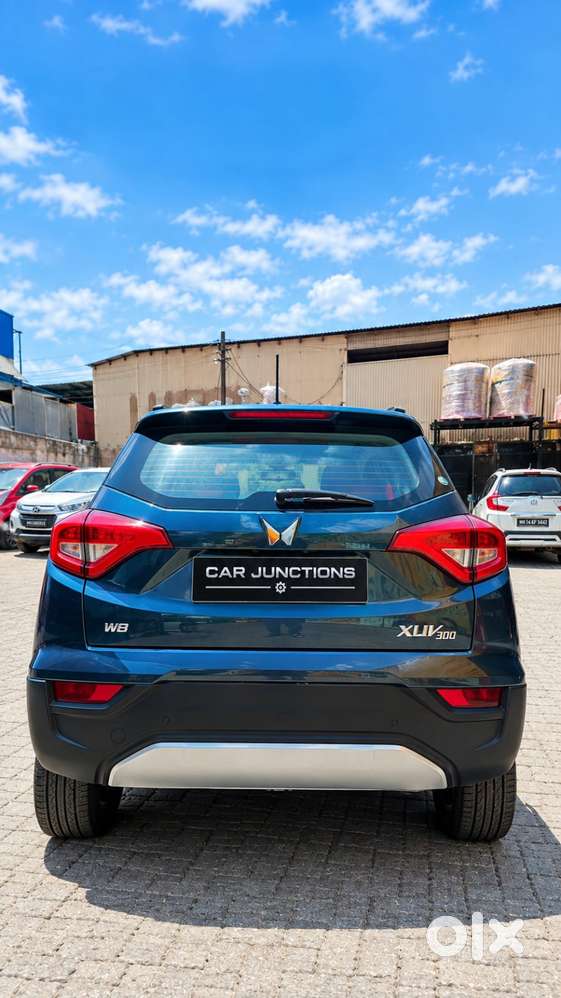 Mahindra Xuv300 W8 Diesel, 2023, Diesel