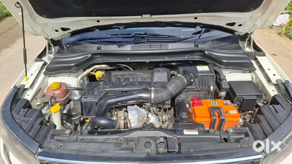 Mahindra Xuv300 W8 Diesel, 2022, Diesel