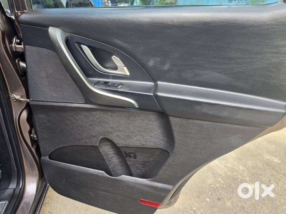 Mahindra Xuv500 2.2 W10, 2017, Diesel