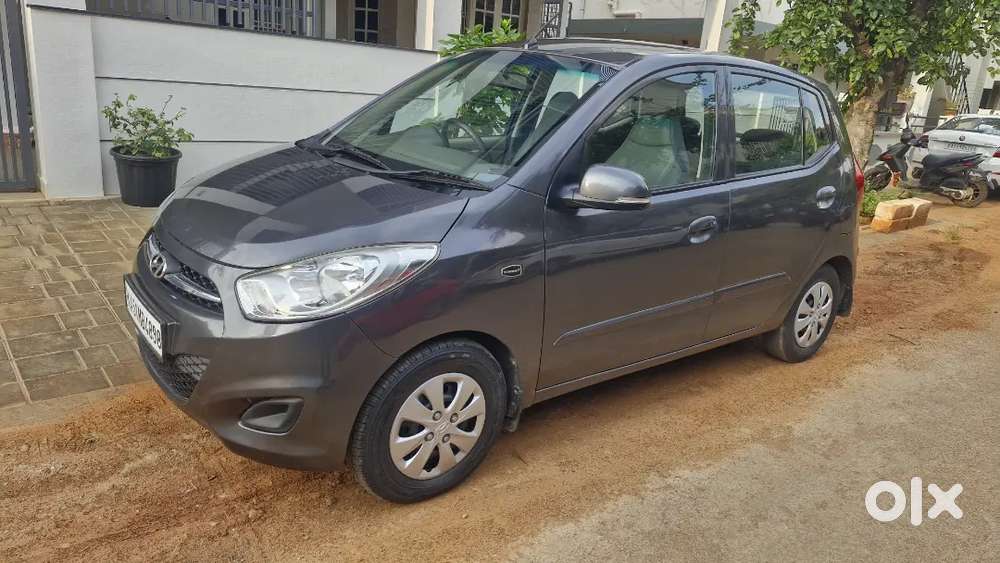 Hyundai I10 Sportz 2011 Petrol