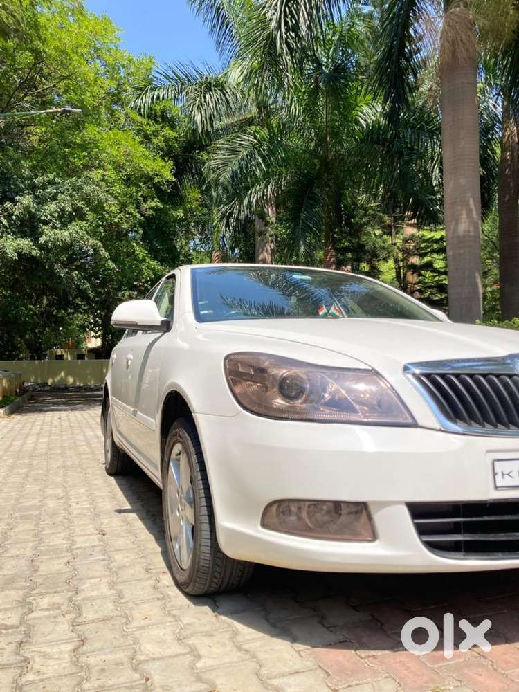Skoda Laura 2012