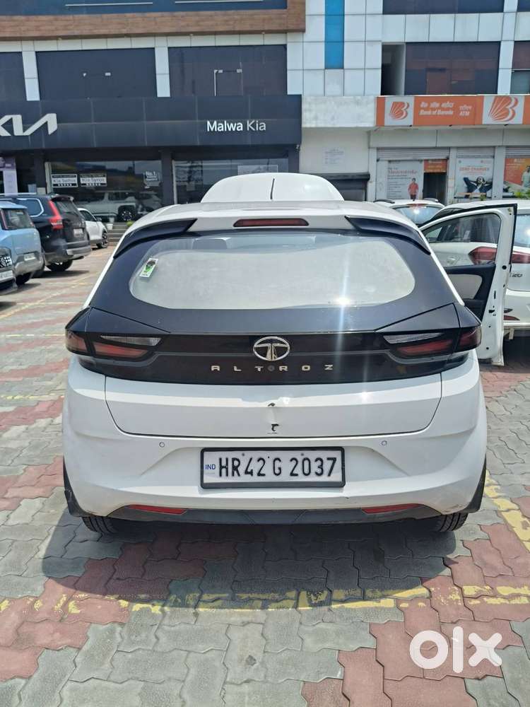 Tata Altroz Petrol 2021