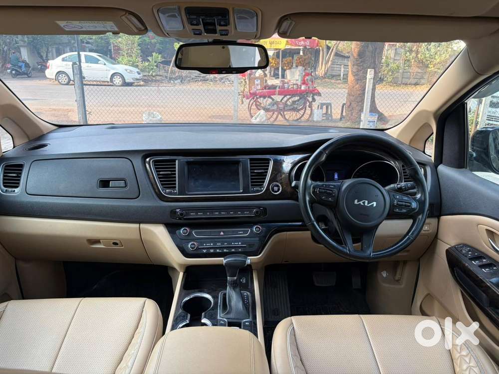 Kia Carnival Limousine Plus 7 Str, 2022, Diesel